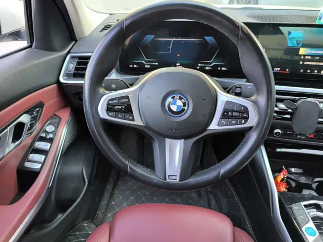 BMW i3 — Фото автомобиля 10
