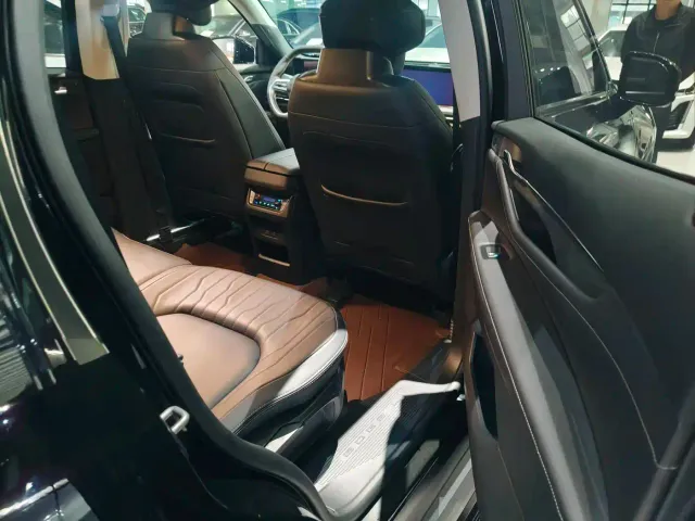 Ford Edge — Фото автомобиля 9