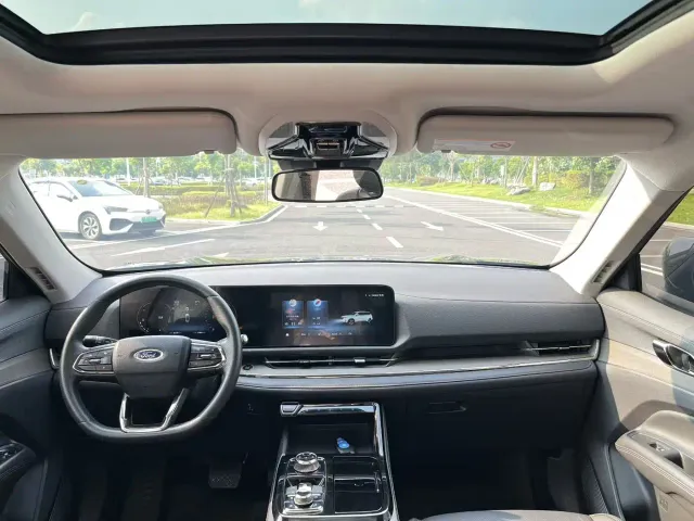 Ford Lingrui — Фото автомобиля 4
