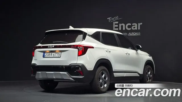 Kia Seltos Новый Seltos Бензин 2.0 2WD — Фото автомобиля 2