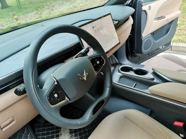 Arcfox Alpha T5 — Фото автомобиля 15