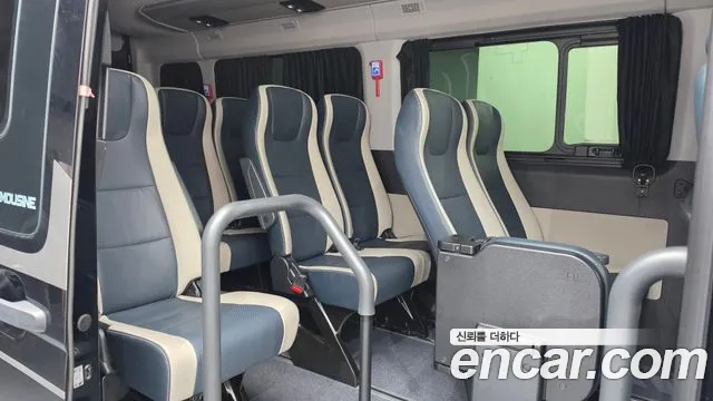 Hyundai Solati Solati 15 мест — Фото автомобиля 11