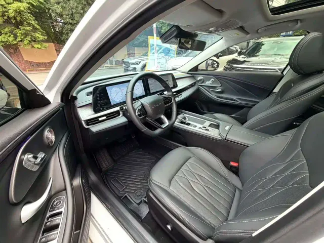 Chery Arrizo 8 — Фото автомобиля 4
