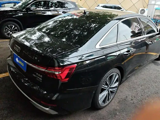 Audi A6L — Фото автомобиля 3