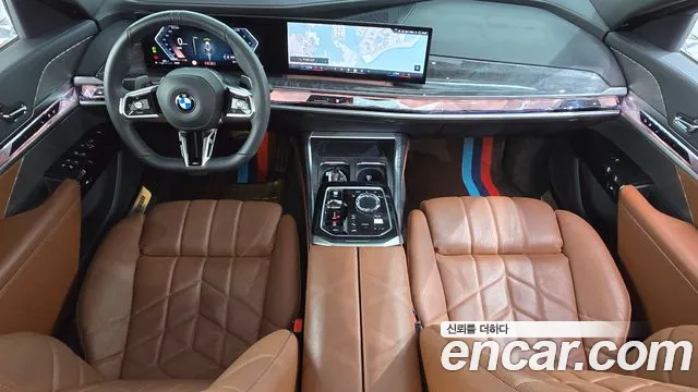 BMW 7-Series — Фото автомобиля 6