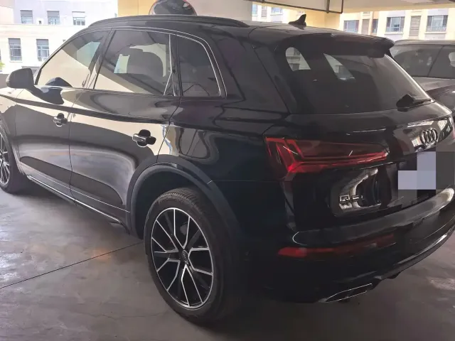 Audi Q5L — Фото автомобиля 8