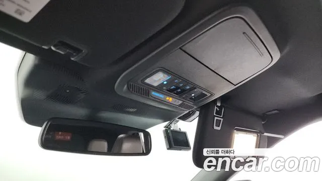 Ford Explorer — Фото автомобиля 23