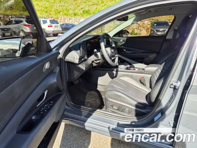 Hyundai Avante CN7 — Фото автомобиля 18