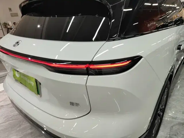 Nio ES6 — Фото автомобиля 7