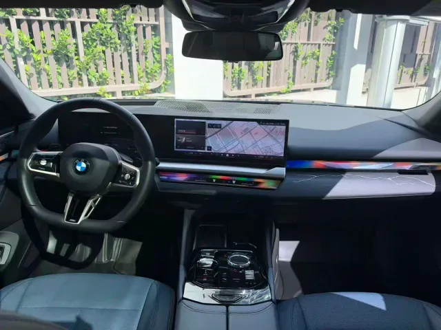 BMW 5 Series — Фото автомобиля 9
