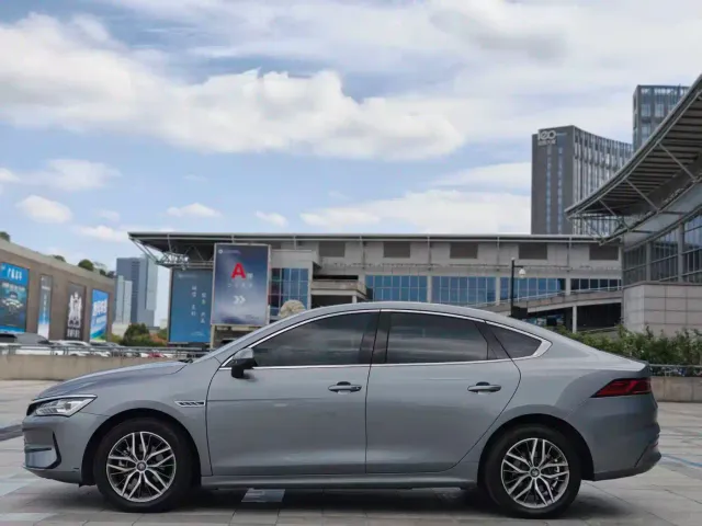 BYD Qin PLUS — Фото автомобиля 10