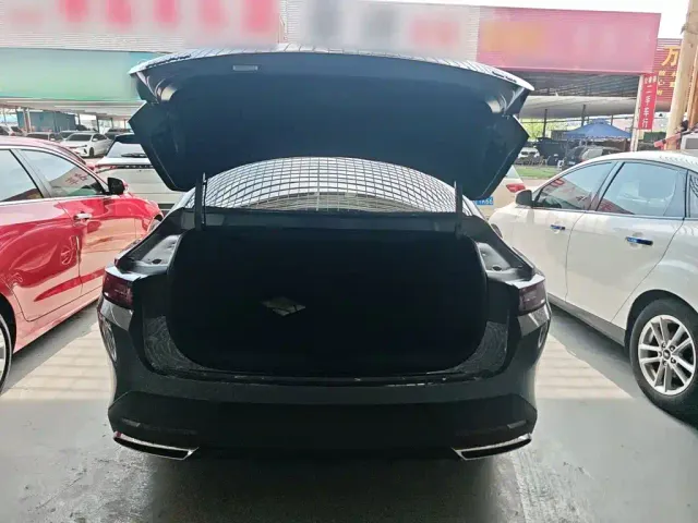Changan Eado — Фото автомобиля 14