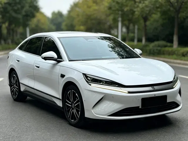 BYD Qin L — Фото автомобиля 3