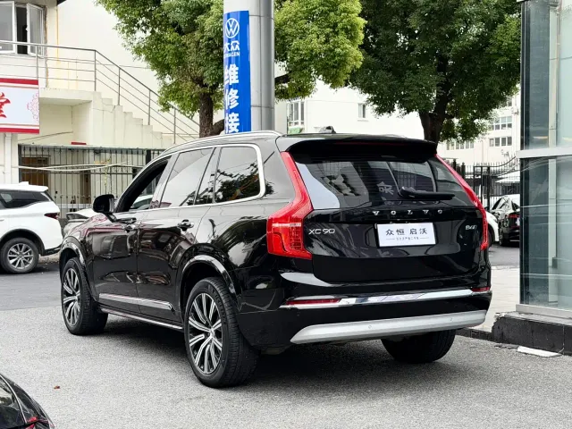 Volvo XC90 — Фото автомобиля 5