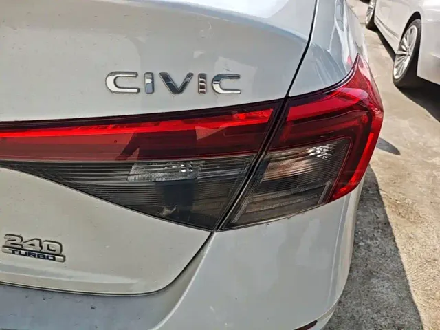 Honda Civic — Фото автомобиля 7