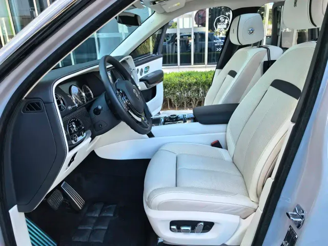 Rolls-Royce Cullinan — Фото автомобиля 11