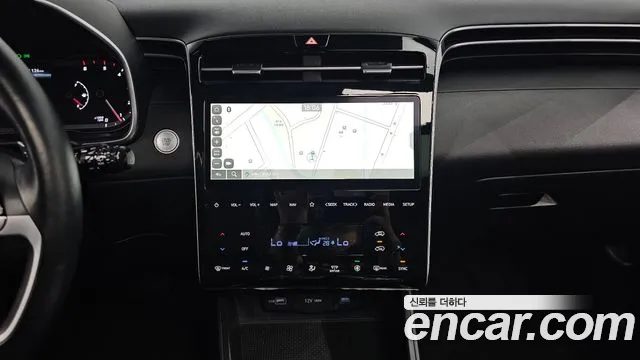 Hyundai Tucson Tucson (NX4) Дизель 2.0 4WD — Фото автомобиля 14