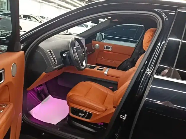 Li Auto L7 — Фото автомобиля 15