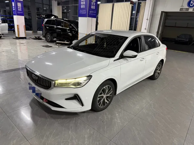Фотография автомобиля — Geely Emgrand