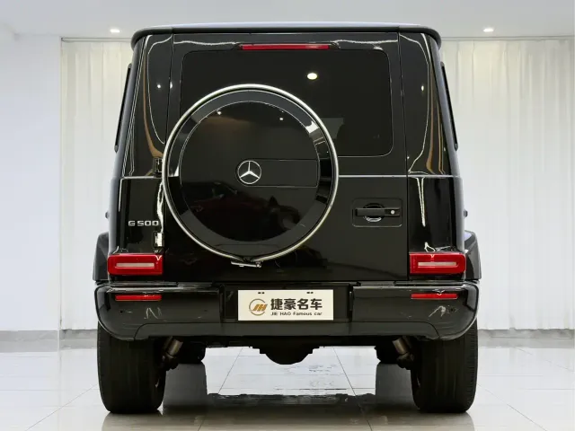 Mercedes-Benz G-Class — Фото автомобиля 16