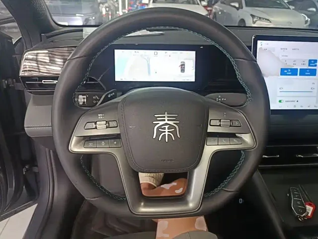 BYD Qin L — Фото автомобиля 6