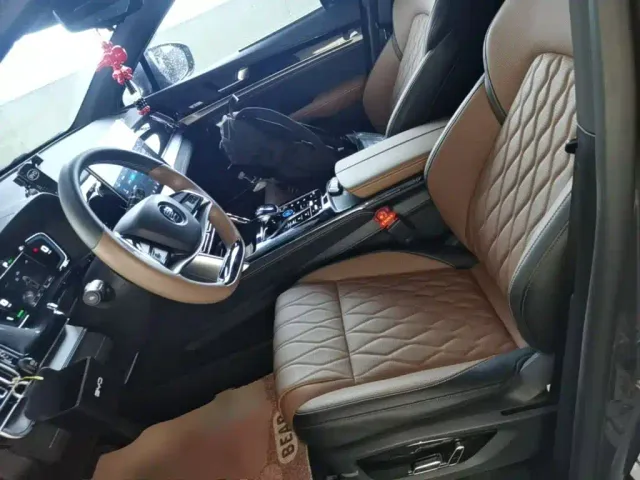 BYD Tang — Фото автомобиля 19