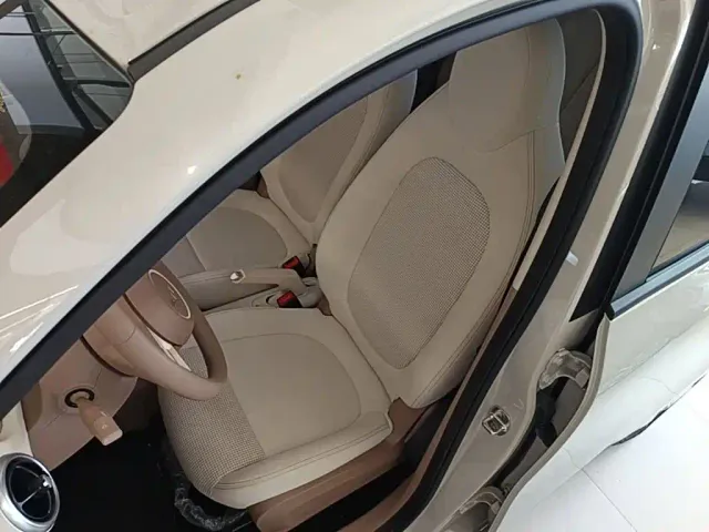 Wuling Hongguang Mini EV — Фото автомобиля 14