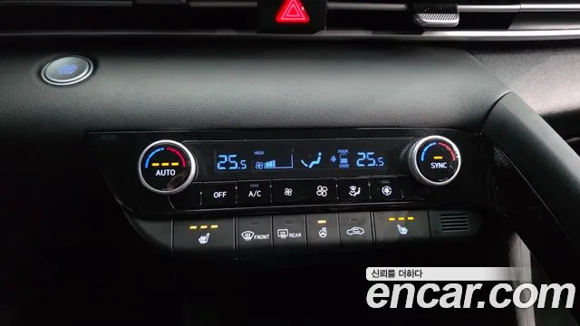 Hyundai Avante CN7 — Фото автомобиля 16