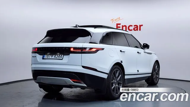 Land Rover Range Rover Velar Range Rover Velar 3.0 P400 Dynamic HSE — Фото автомобиля 2