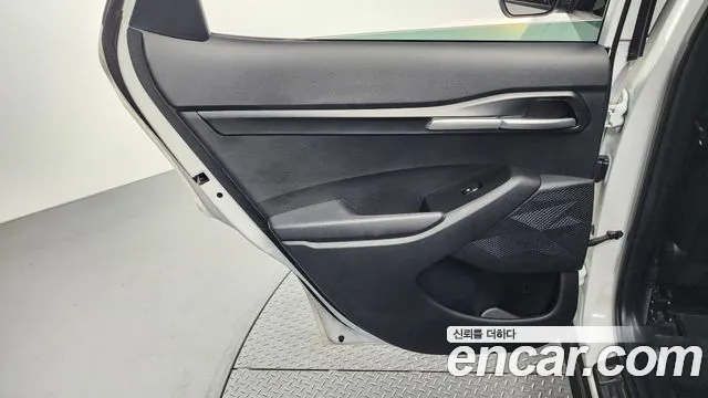 Kia Seltos Бензин 1.6 турбо 2WD — Фото автомобиля 25