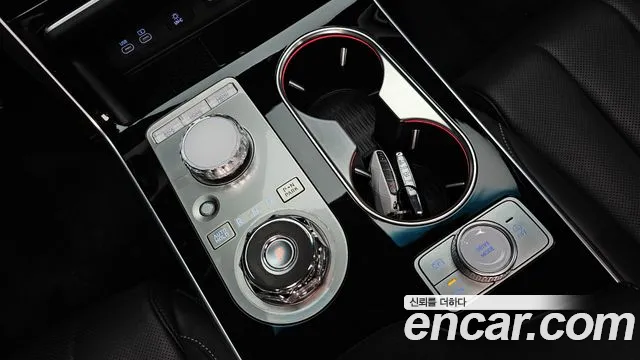 Genesis GV80 2.5T Бензин 2WD — Фото автомобиля 9