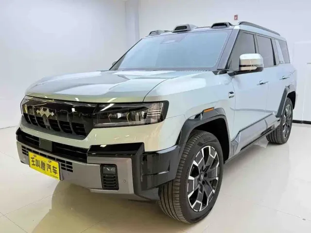 Фотография автомобиля — BYD FangChengBao Leopard 8