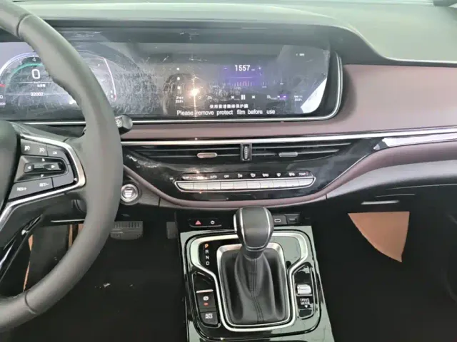 GAC Trumpchi M6 — Фото автомобиля 12
