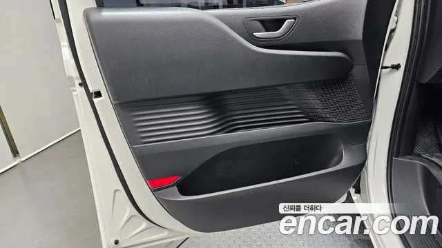 Hyundai Staria Новый Staria L3.5 Карго 3 места — Фото автомобиля 20