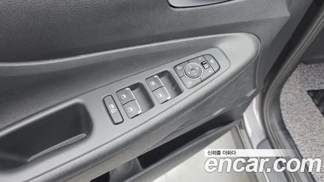 Hyundai Santafe Новый Santa Fe Дизель 2.2 2WD — Фото автомобиля 18