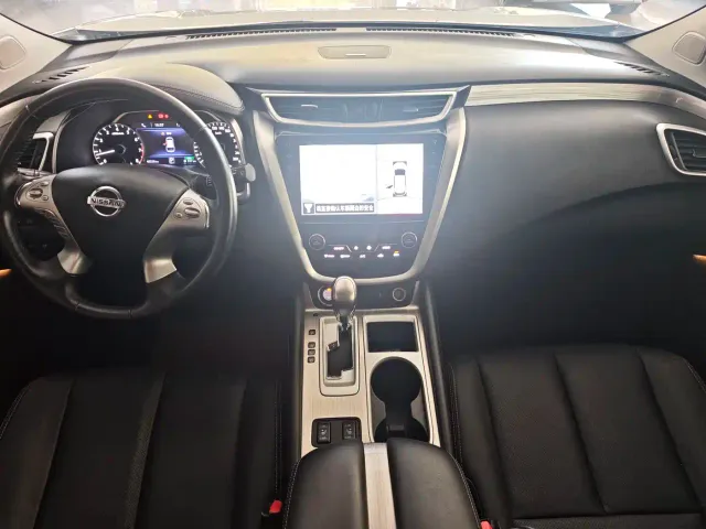 Nissan Murano — Фото автомобиля 8