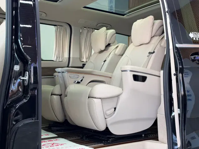 Mercedes-Benz V-Class — Фото автомобиля 8