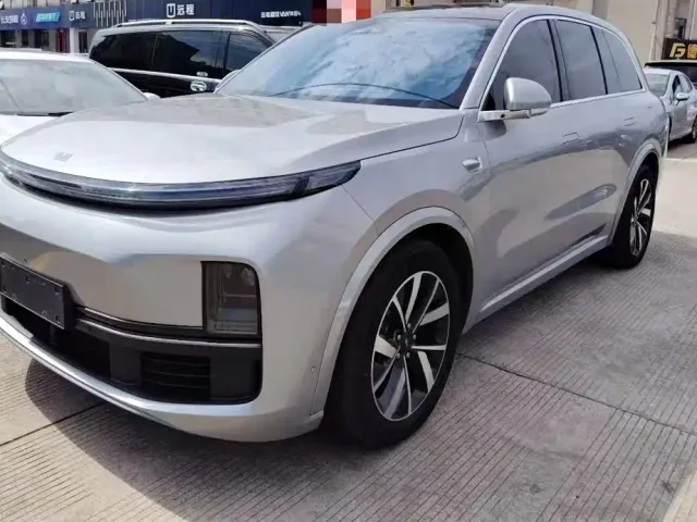 Фотография автомобиля — Li Auto L8