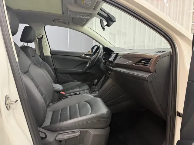 Volkswagen Tharu — Фото автомобиля 7