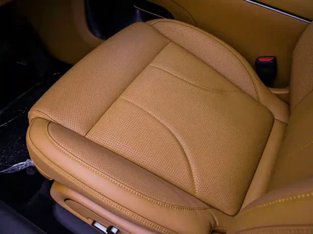 IM Motors LS8 — Фото автомобиля 15