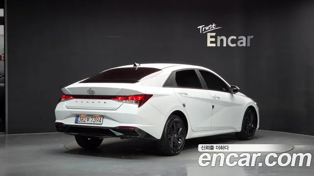 Hyundai Avante CN7 — Фото автомобиля 2
