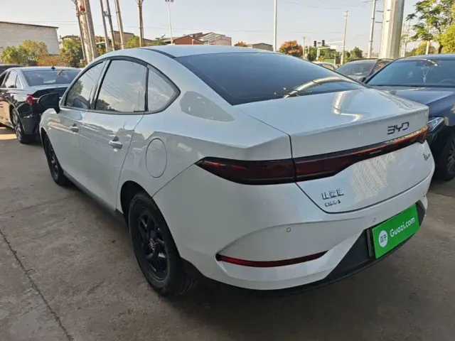 BYD Qin PLUS — Фото автомобиля 4