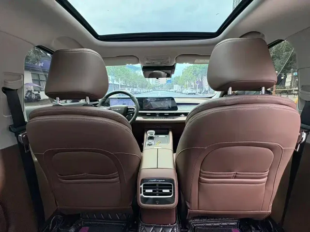 Chery Arrizo 8 — Фото автомобиля 14