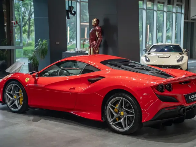 Ferrari F8 — Фото автомобиля 8