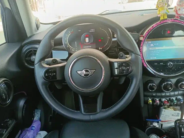 MINI Hatch — Фото автомобиля 15