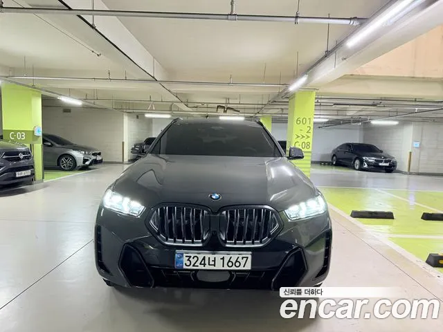 BMW X6 xDrive40i M Sport Pro Best Seller Edition — Фото автомобиля 2