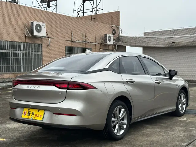GAC Aion S — Фото автомобиля 5