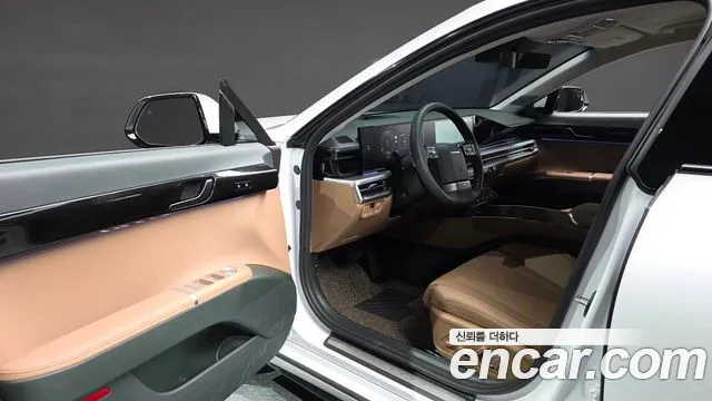 Hyundai Grandeur GN7 — Фото автомобиля 10