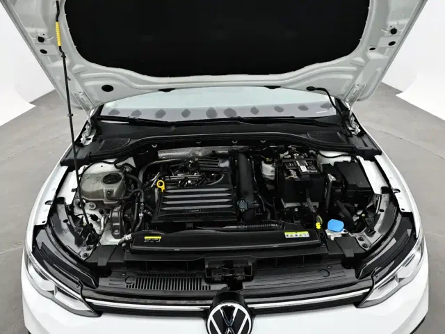Volkswagen Golf — Фото автомобиля 16