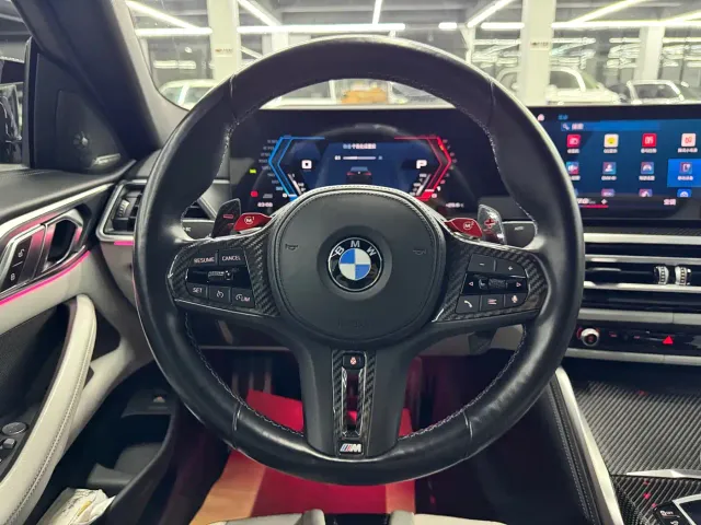 BMW M4 — Фото автомобиля 15